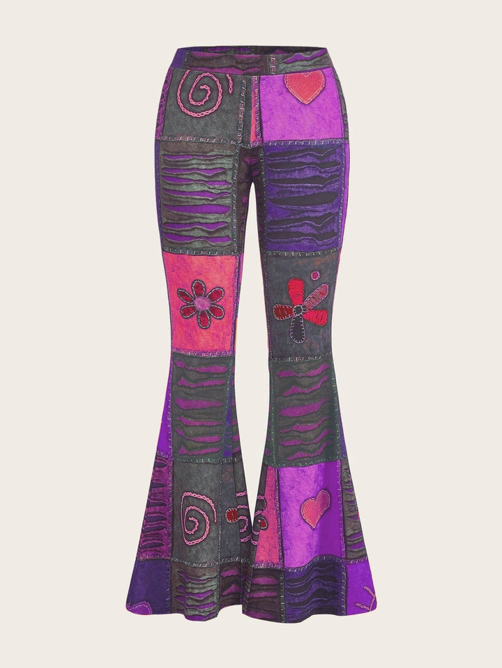 Hochwertige Damen Bootcut-Hose mit stilvollem abstraktem Muster. Für einen selbstbewussten Auftritt.