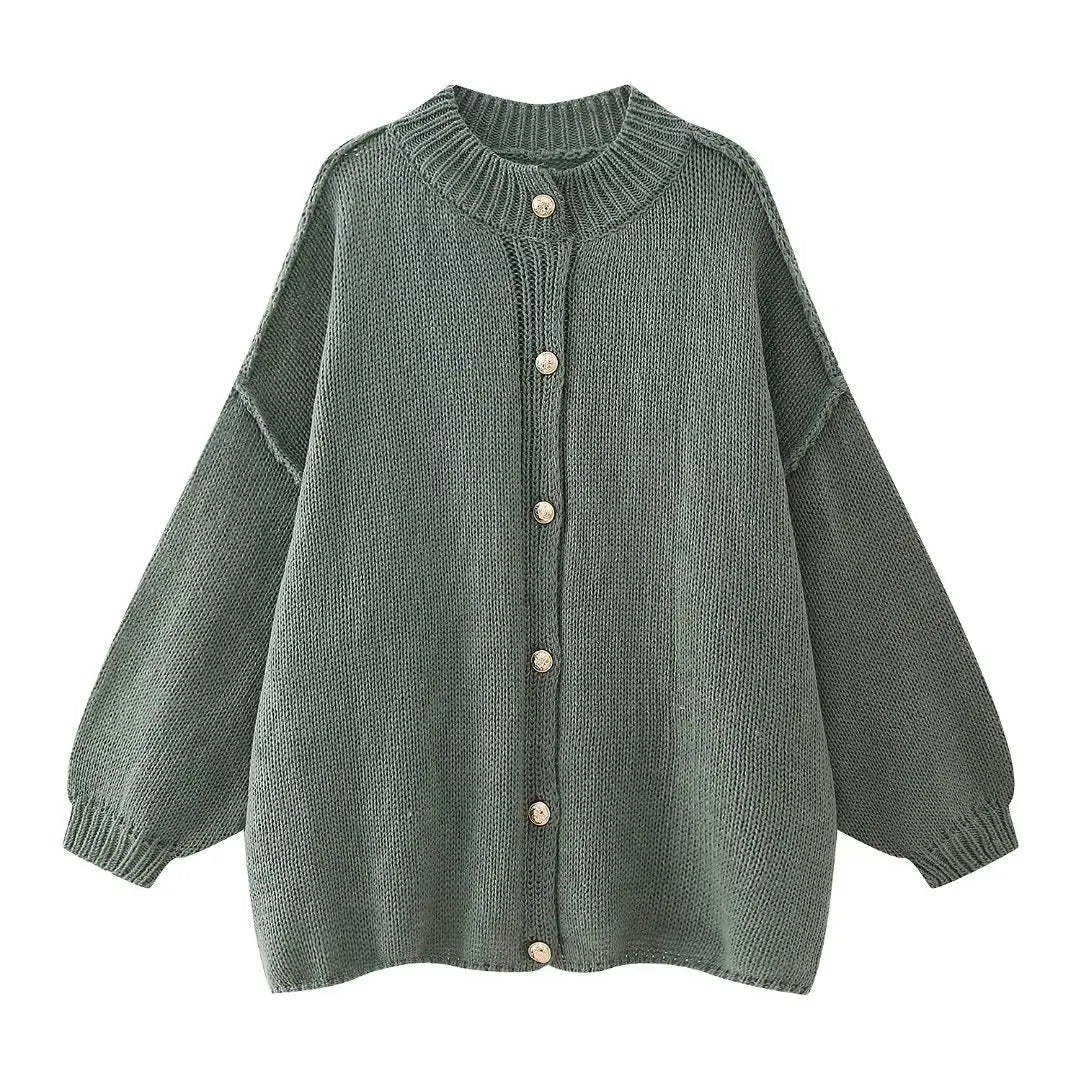 Modischer Damen Oversized Cardigan in Grün mit Knopfverschluss und weiten Ärmeln, perfekt für entspannte Tage.
