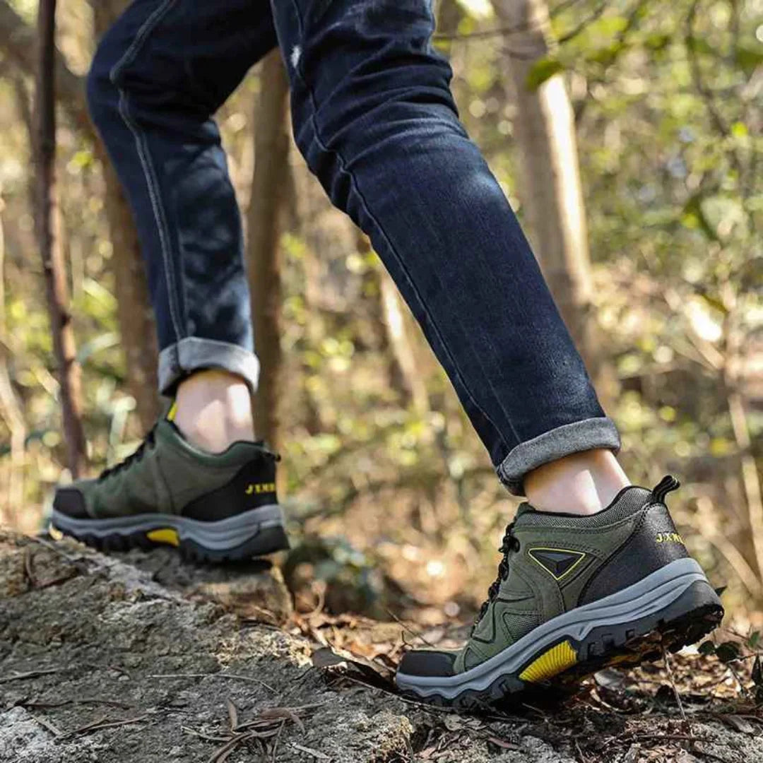 Komfortable Unisex Trekkingschuhe. Ideal für lange Wanderungen & Outdoor-Abenteuer im Gebirge.