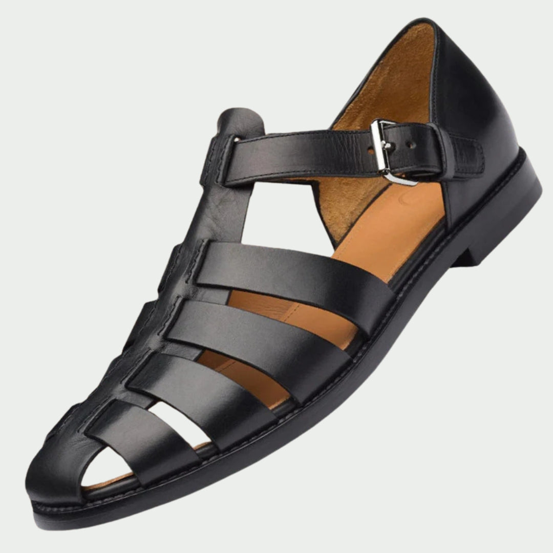 Moderne Herren Flache Gladiatoren-Sandalen für optimalen Sommerkomfort. Bequeme Outdoor-Sandalen mit guter Passform.