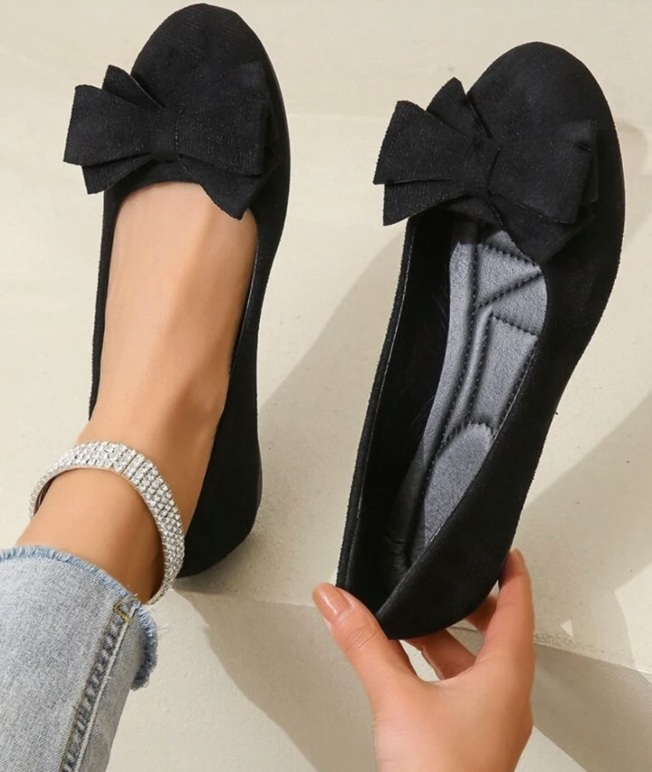 Bequeme Damen Orthopädische Loafer von oben gesehen, vereinen Eleganz mit fussfreundlicher Passform.