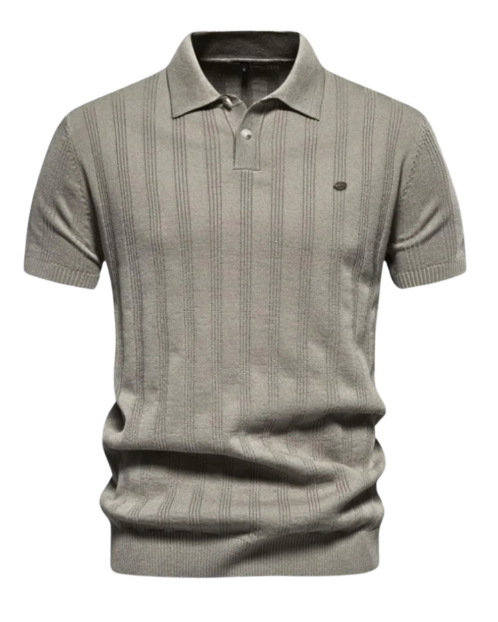 Klassisches Sommer Poloshirt für Herren, Kurzarm. Zeitloses Slim Fit Design für jeden Anlass.