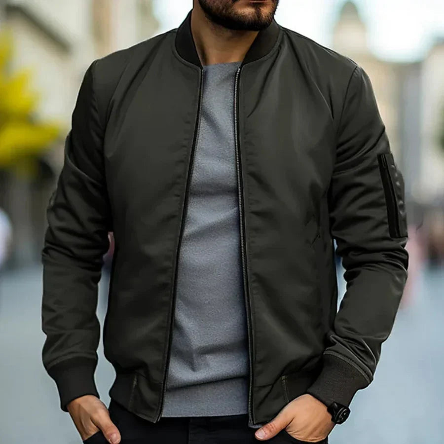 Elegante Herren Bomberjacke. Leichte Streetwear-Jacke für Männer, atmungsaktiv & ideal für moderne Looks.