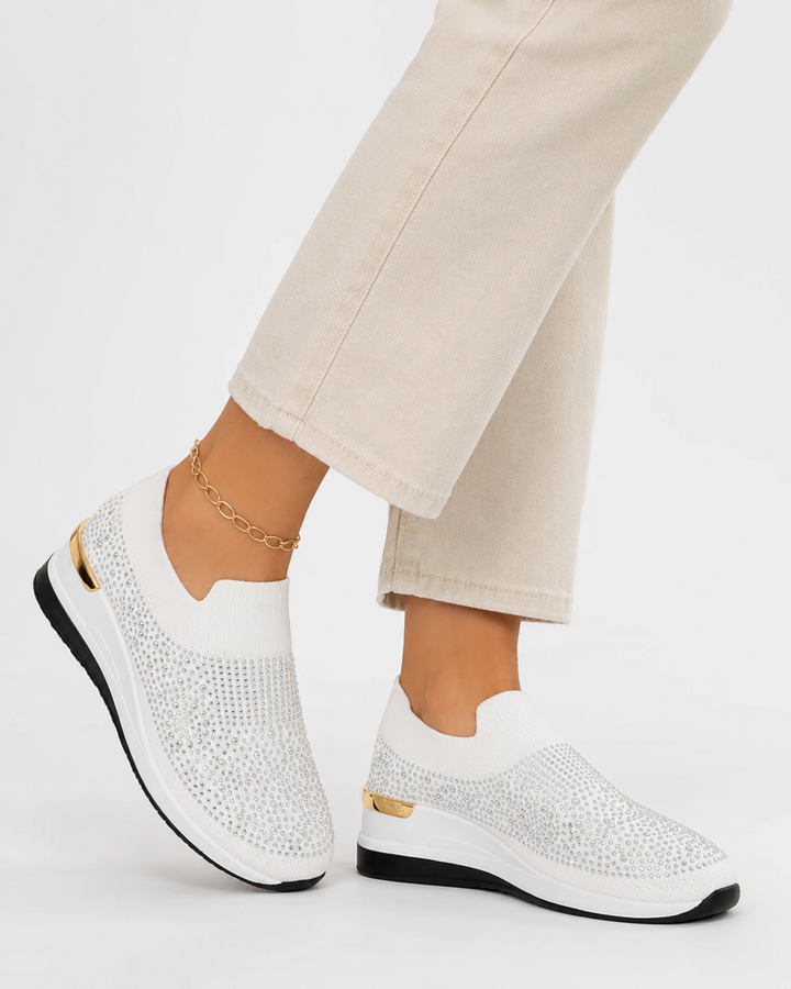 Atmungsaktive Damen Casual Sneaker mit Strass, perfekt für warme Tage. Leichte Slip-on Freizeitschuhe.