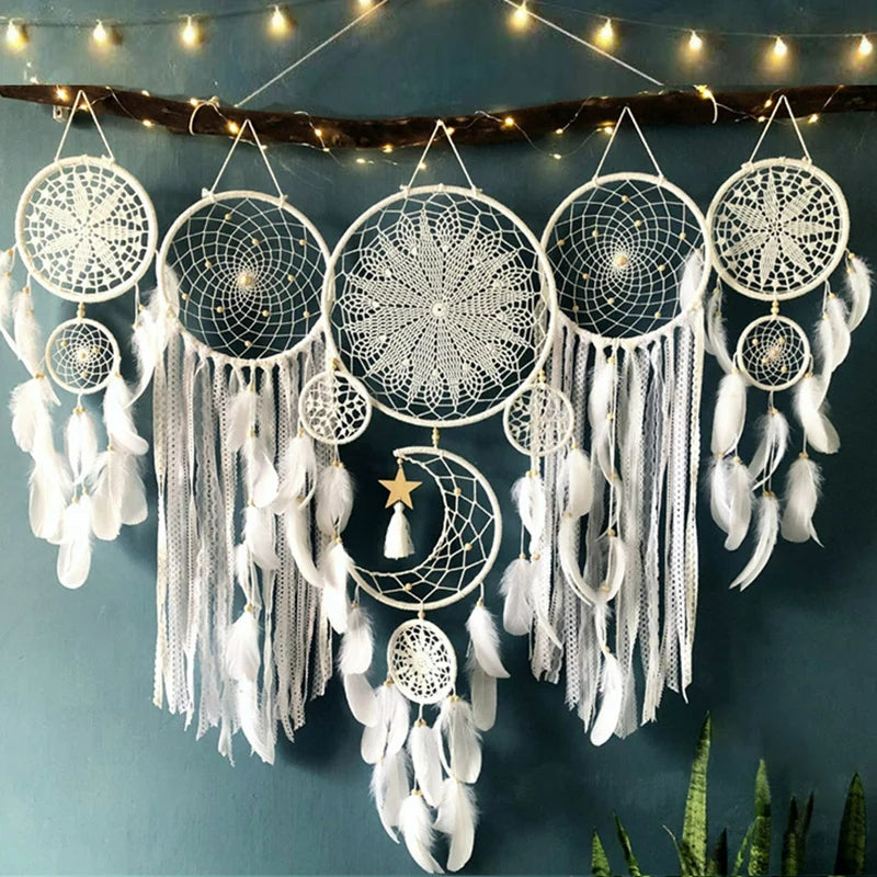 Exklusives handgemachtes Boho Traumfänger Makramee Set. Stilvolle und spirituelle Wanddekoration aus Baumwolle.