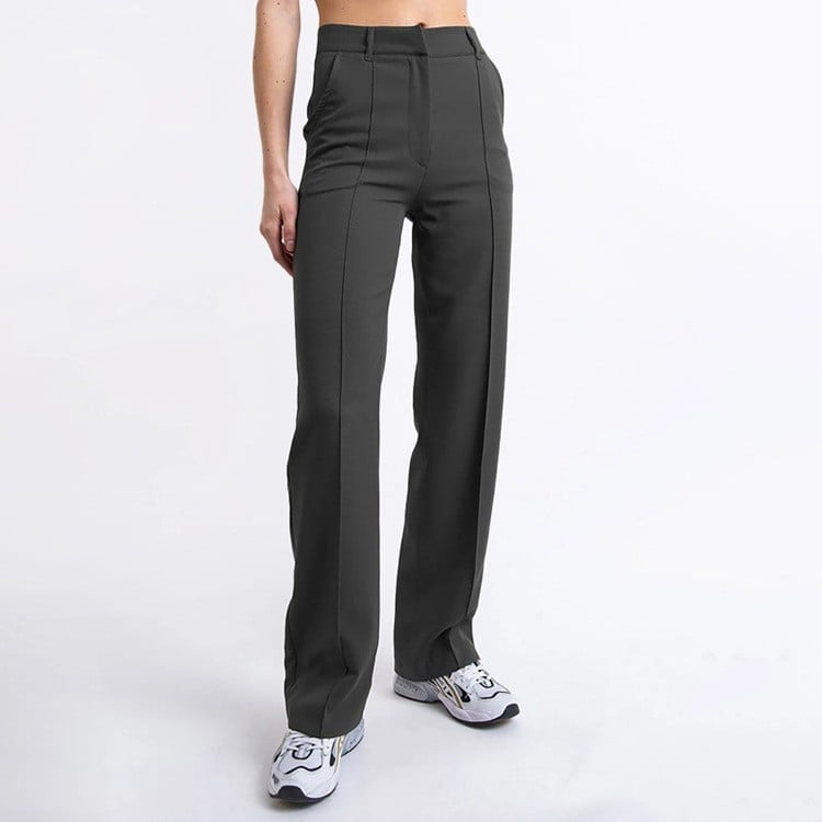 Vielseitige Damen Businesshose, hoher Bund, gerades Bein, smart casual Look für Freizeit & Business.