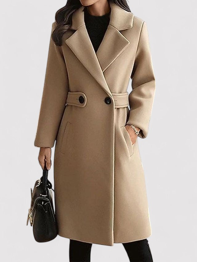 Eleganter Damen Wintermantel mit Gürtel, perfekt für stilvolle Auftritte an kalten Tagen.