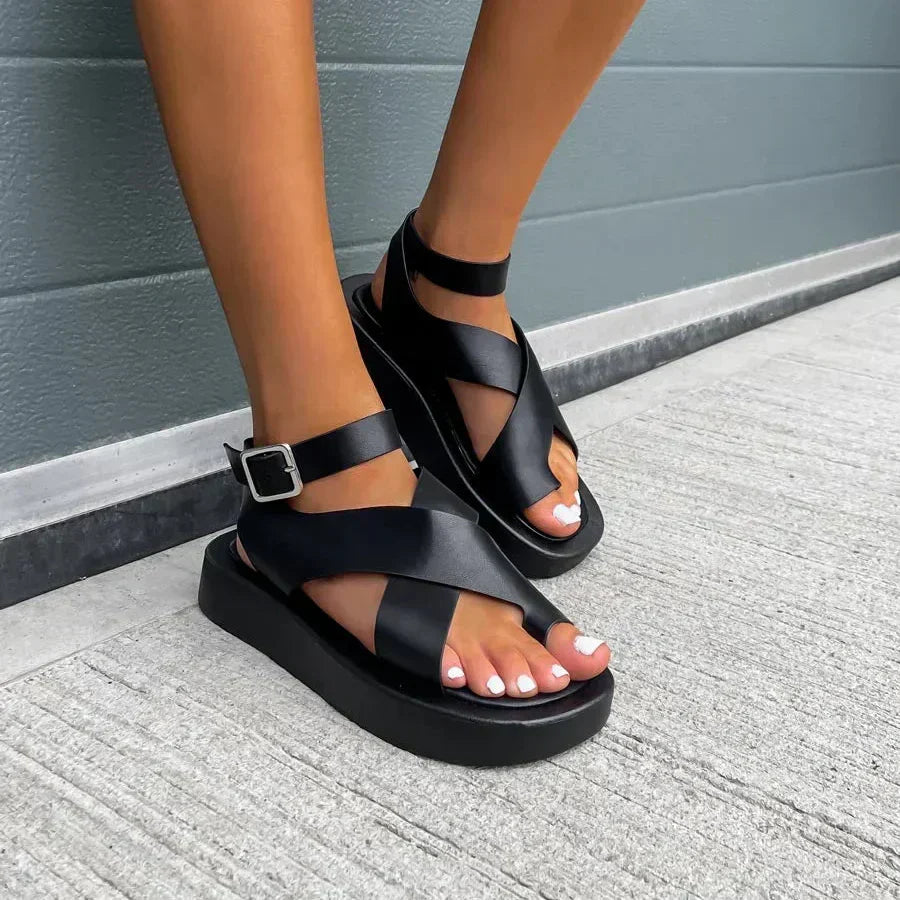 Ergonomische Damensandalen: Komfortable Sommerschuhe mit Fußsupport für langes Tragen.