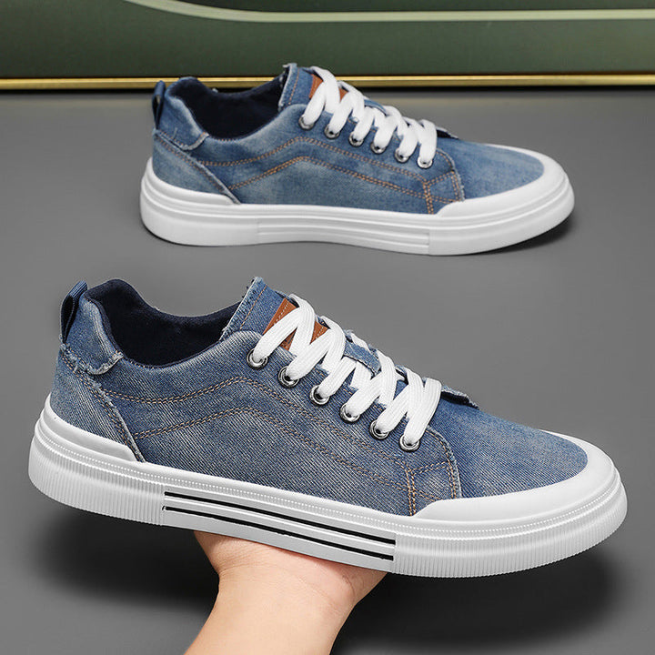 Komfortable schwarze Herrenschuhe, Low-Top Sneaker mit runder Zehe, ideal für Freizeit & Alltag.