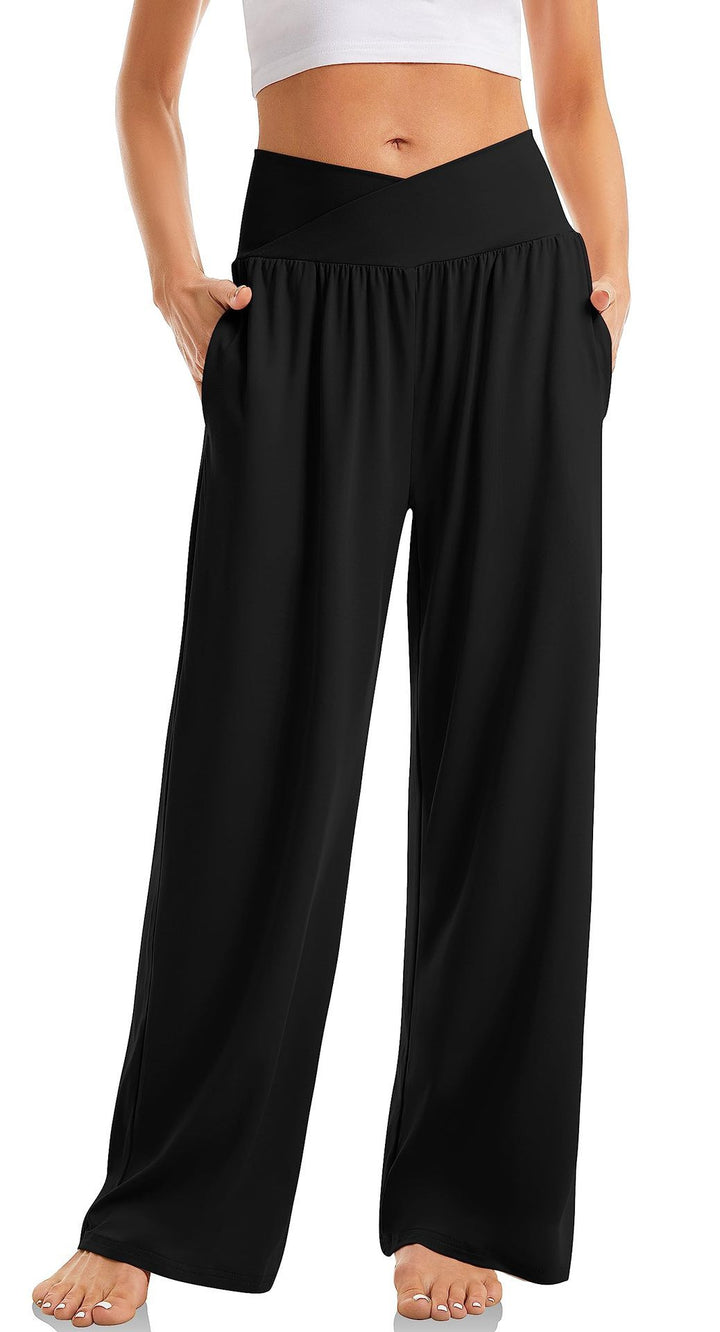Bequeme Damen Mavumo Sporthose mit schmeichelndem V-Bund & weitem Bein. Ideal als Yoga-Hose & Loungewear.