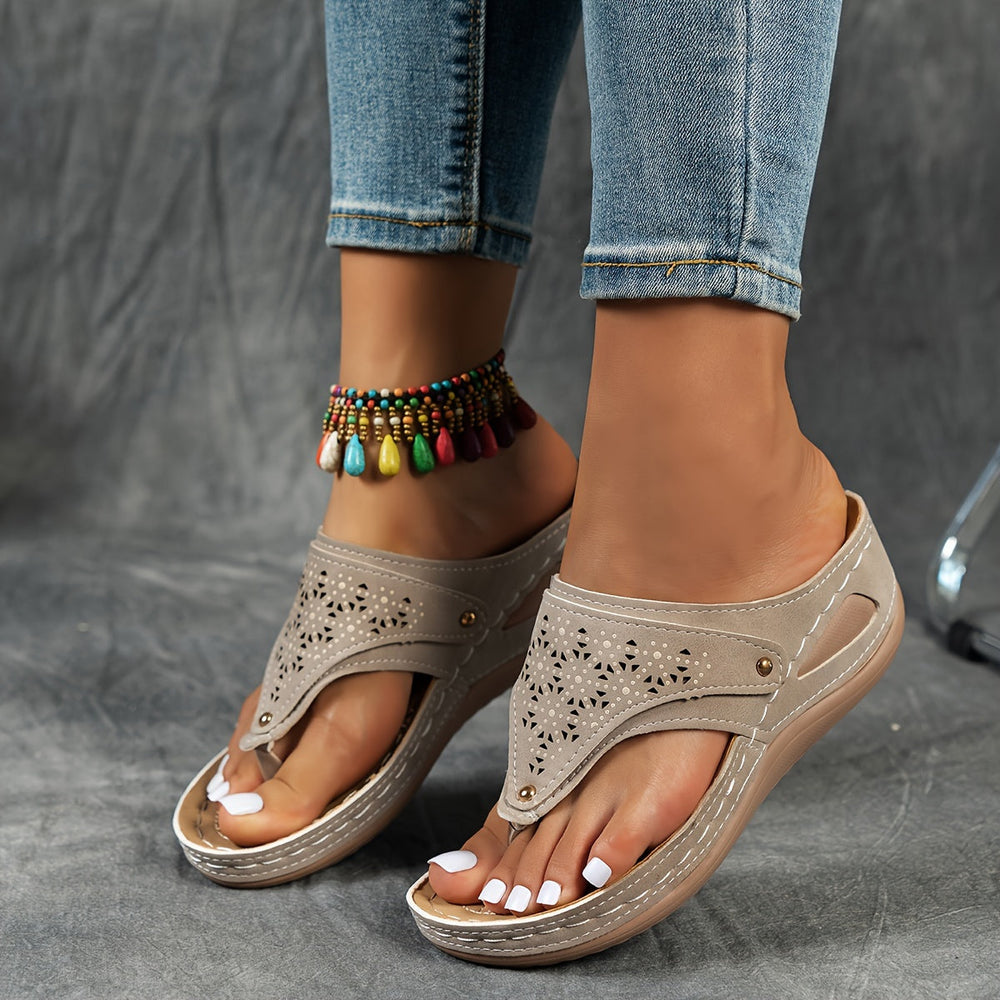 Bequeme Damen Bohemian Sandalen, ideal für Urlaub & Strand; luftige Sommerschuhe mit offener Zehe.