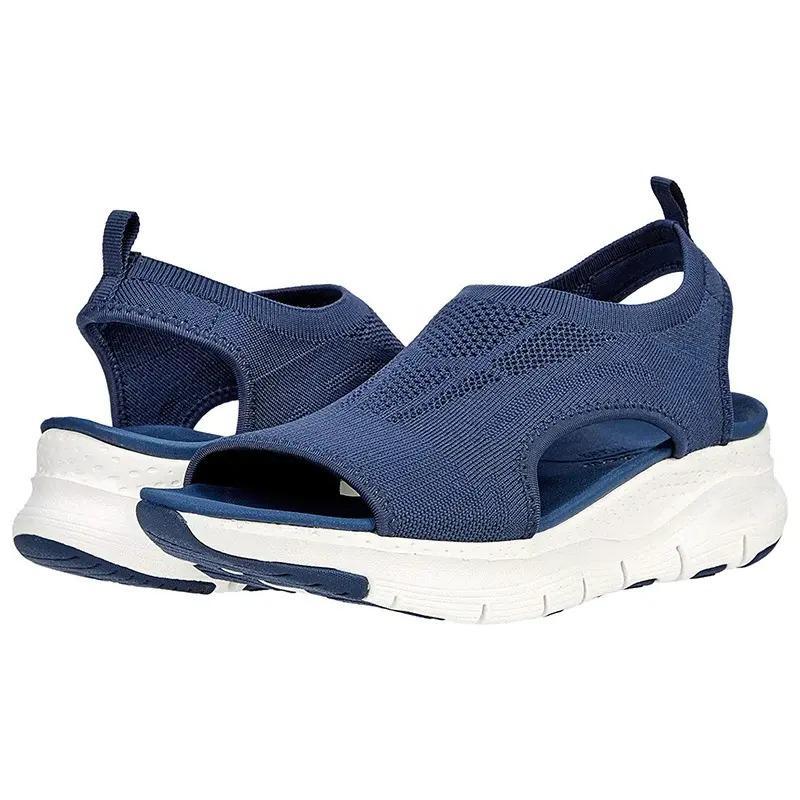 Blaue Damen Schlupfsandalen mit Fußgewölbestütze. Bequeme Sommerschuhe für Alltag und Reise.