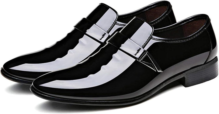 Texturdetail der bequemen Herren Business Casual Schuhe, betont hochwertige Verarbeitung.