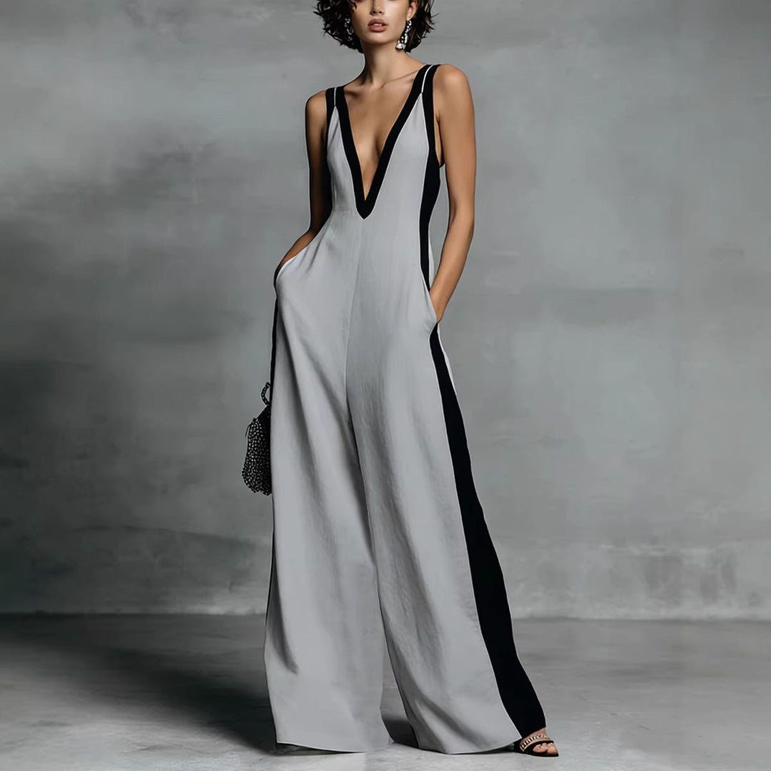 Luftiger Damen-Overall mit weitem Bein und elegantem V-Ausschnitt, modische Damenmode für den Sommer.