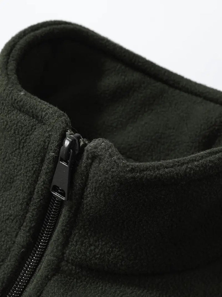 Warme Herren Herbstjacke aus Fleece, vielseitig für Outdoor & Sport, atmungsaktiv.