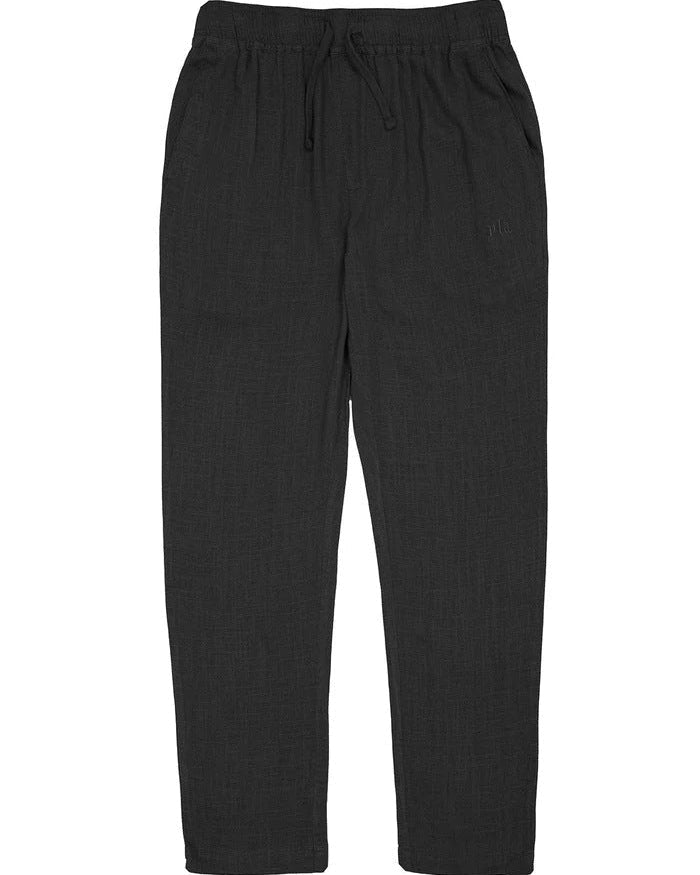 Mann trägt bequeme, stylische Herren-Streifenhose beim Training oder im Alltag.