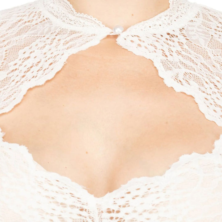 Elegante Damen Trachtenbluse in Weiß mit stilvollem Ausschnitt und Kurzarm, ideal für Volksfeste.