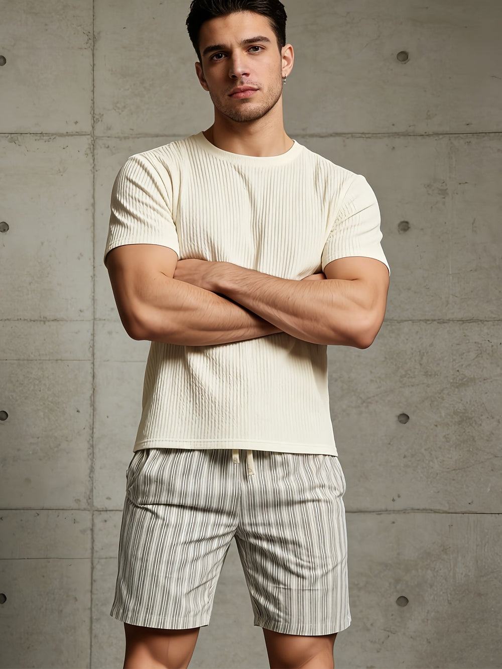 Herren Bermuda Shorts mit Kordelzug und Streifenmuster. Ideal als Freizeithose, Golfshorts oder für den Urlaub.