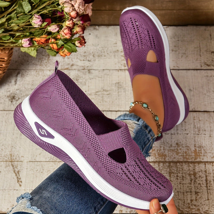 Atmungsaktive & leichte Freizeitschuhe für Damen & Herren. Ideal für Spaziergänge & Reisen.
