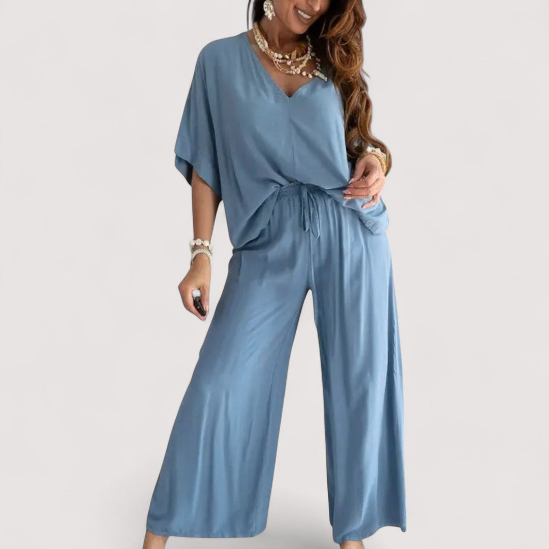 Damen Zweiteiler Set aus Polyester: casual Eleganz, modisches Oberteil und bequeme Hose für komfortable Freizeit.