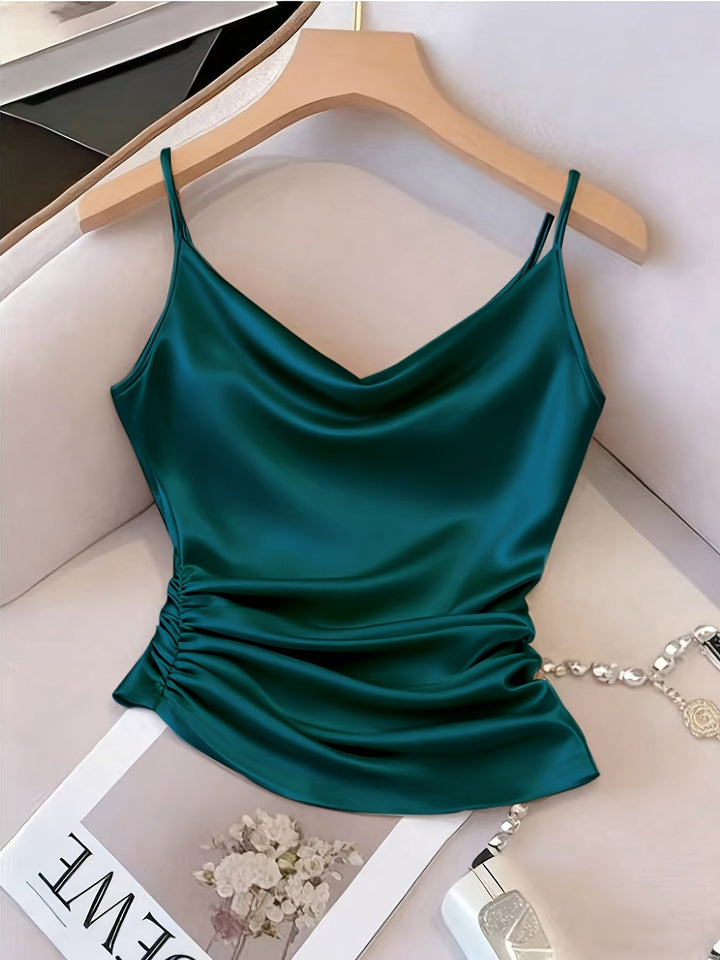 Elegantes Damen Camisole mit Wasserfallausschnitt & Spaghettiträgern. Perfekt für Party & Abendmode.