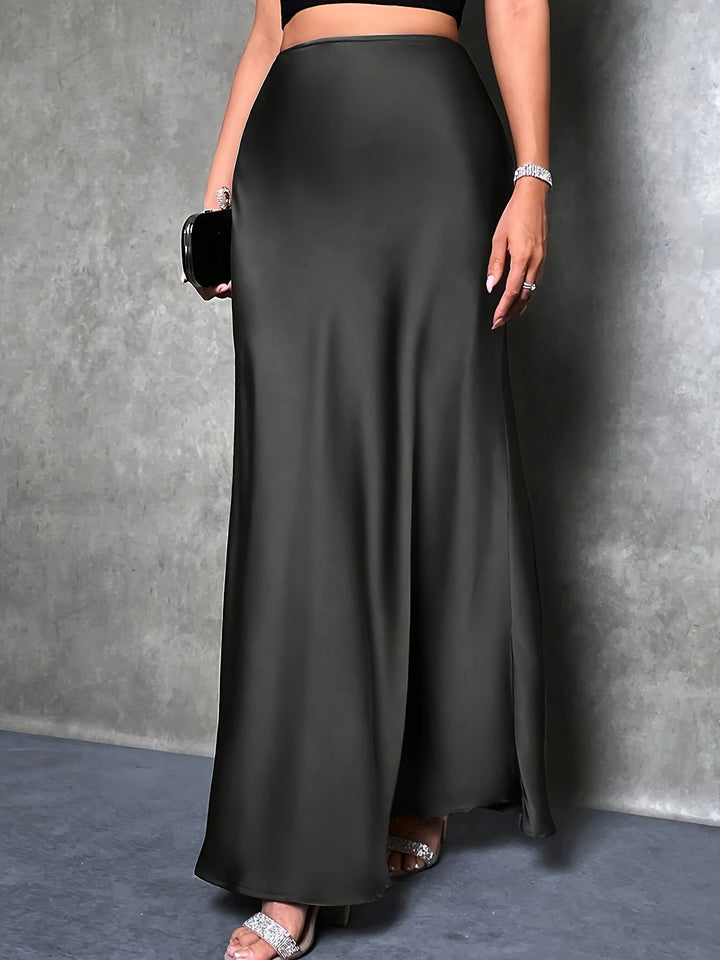 Fließender Damen Maxirock im Satin-Look, ideal für Abendmode und festliche Events.