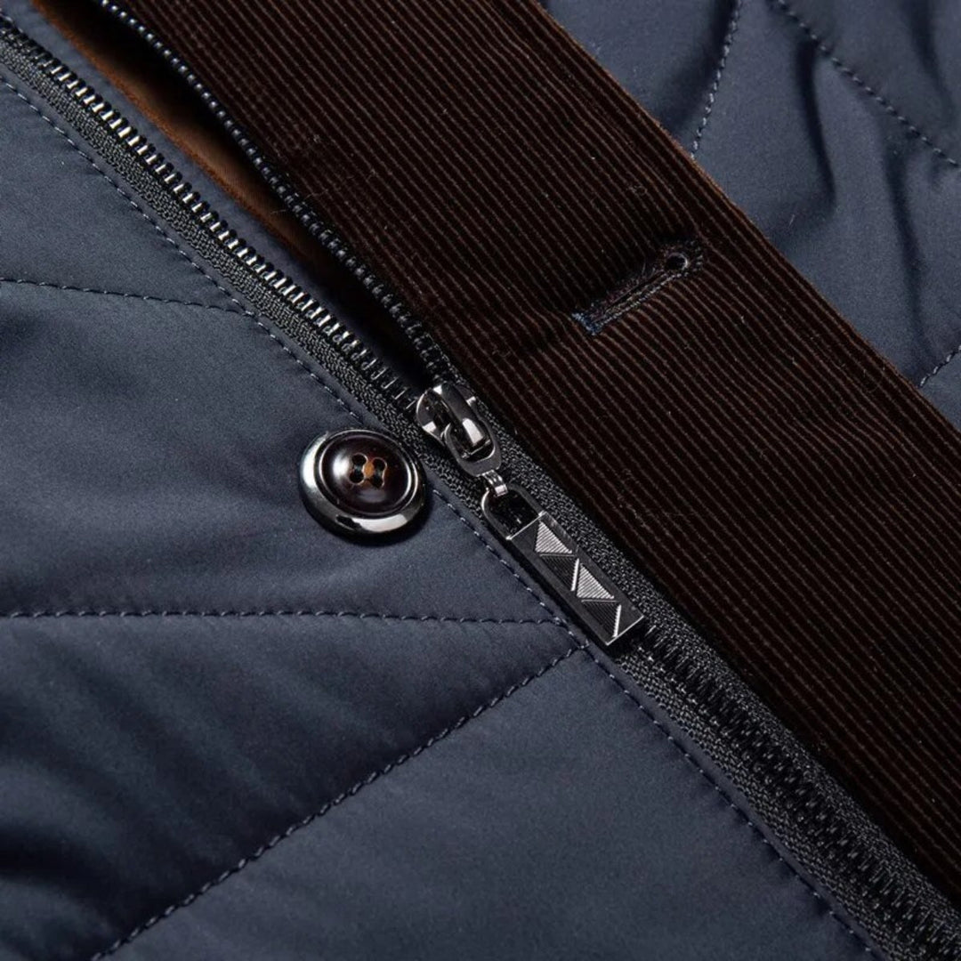 Vielseitige Herren Kapuzenjacke, wasserdicht & winddicht. Perfekte Winterjacke für Sport & Alltag.