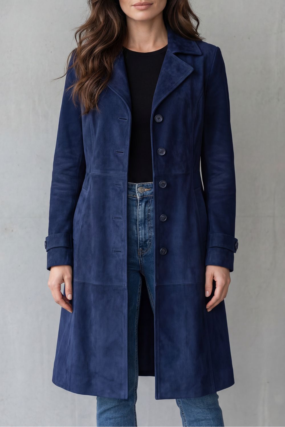 Zeitloser Damen Langmantel Wildlederoptik. Klassisch, elegant & schmeichelhaft für jede Garderobe.