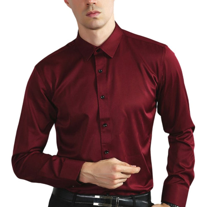 Vielseitiges Herren Business Hemd, schnelltrocknend, faltenfrei und mit Komfort-Stretch für Büro & unterwegs.