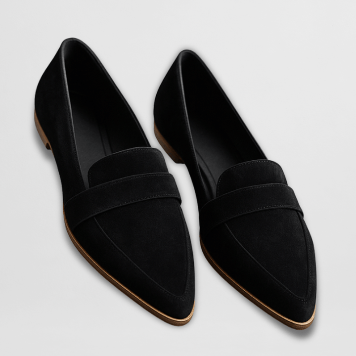 Klassische Damen Loafer mit spitzer Zehe. Flache Freizeitschuhe für Damenmode, elegant & komfortabel für jeden Tag.