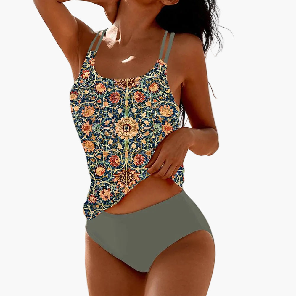 Damen Tankini Set mit lebhaftem Boho Mandala Muster, ideal für Strandoutfit & Pool. Sommer Bademode.