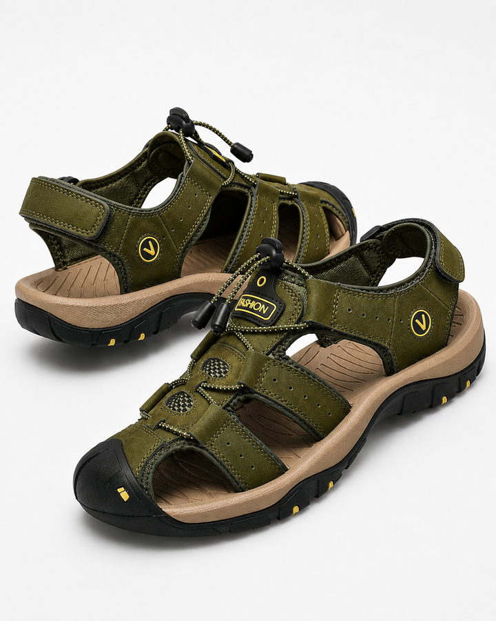 Ergonomisch geformte Herren Sommersandalen bieten Komfort und festen Halt, ideal als Reisesandalen.