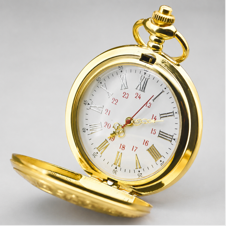 Geschlossener Vintage-Anhängeruhr-Schmuck mit graviertem Klappdeckel, Quarzwerk, unisex.