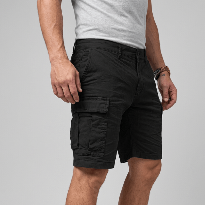 Stylische Herren Freizeitshorts in Khaki mit Gürtelschlaufen & Seitentaschen, ideal für jeden Tag.