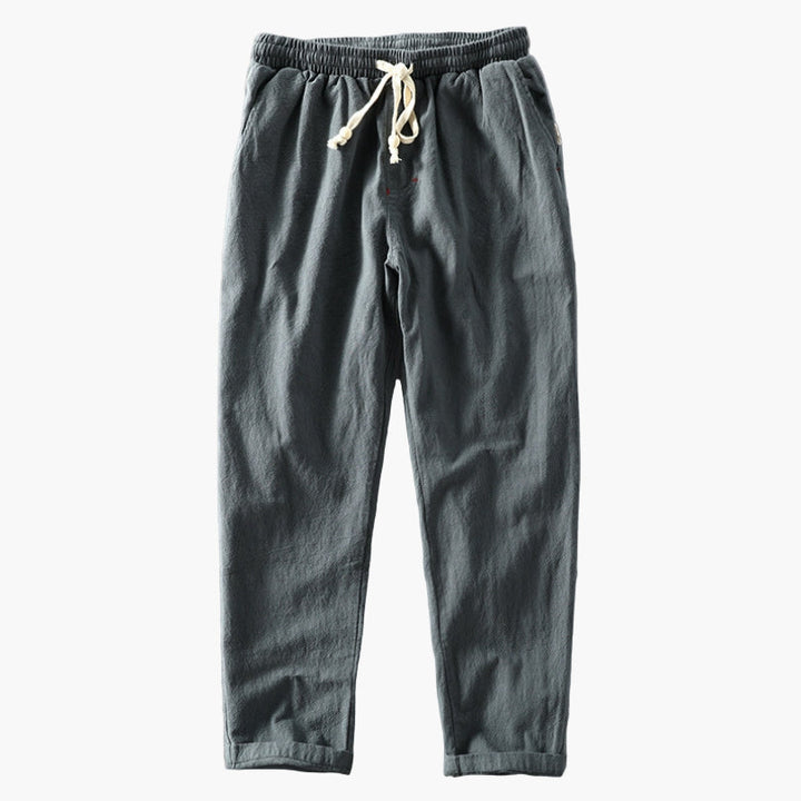 Klassische graue Herren Jogger, vielseitig kombinierbar und ideal für den Alltag und entspannte Freizeit.