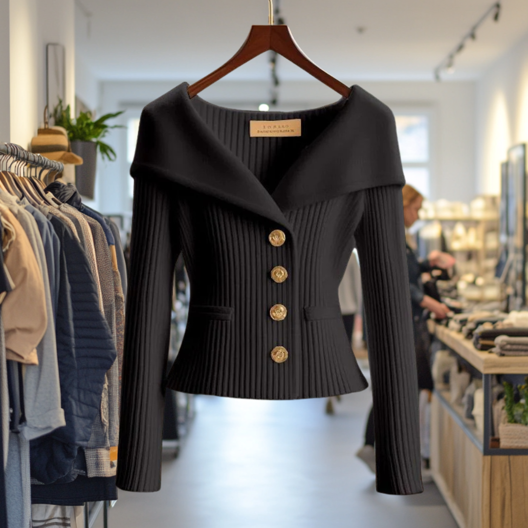 Moderner Damen Strickcardigan, ideal als wärmende Herbst- & Wintermode. Elegant & gemütlich.
