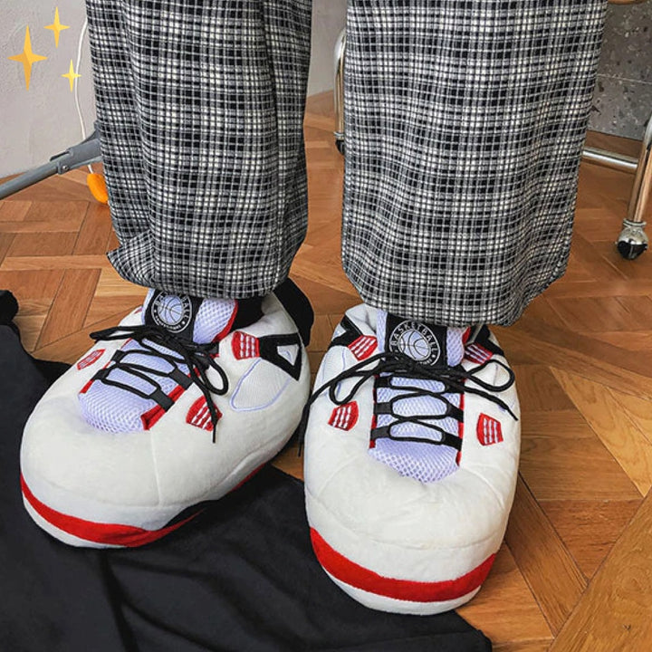 Trendige Unisex Sneaker-Slipper für ultimative Gemütlichkeit. Stylischer Komfortschuh für Homewear und Entspannung.
