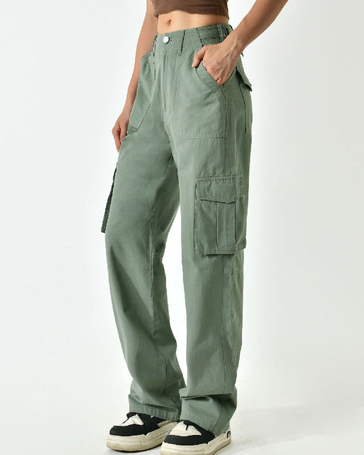 Bequeme Damen Freizeithose im Cargo-Stil, perfekt für den Alltag, modisch & strapazierfähig.