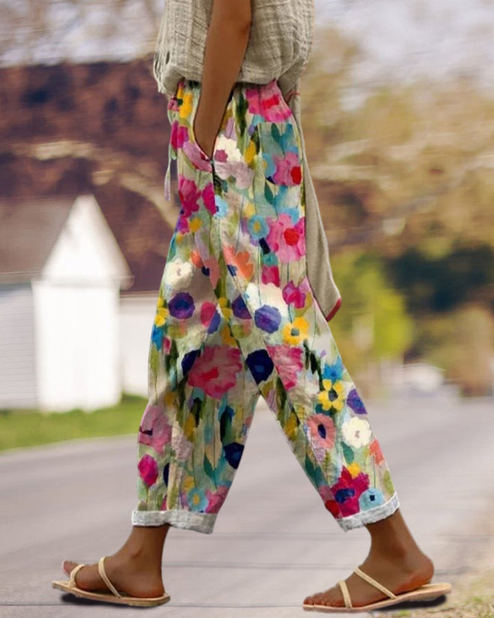 Bequeme, bunte Damen Jogginghose im Streetstyle. Vielseitig als Freizeithose & Loungewear für Frühling/Sommer.