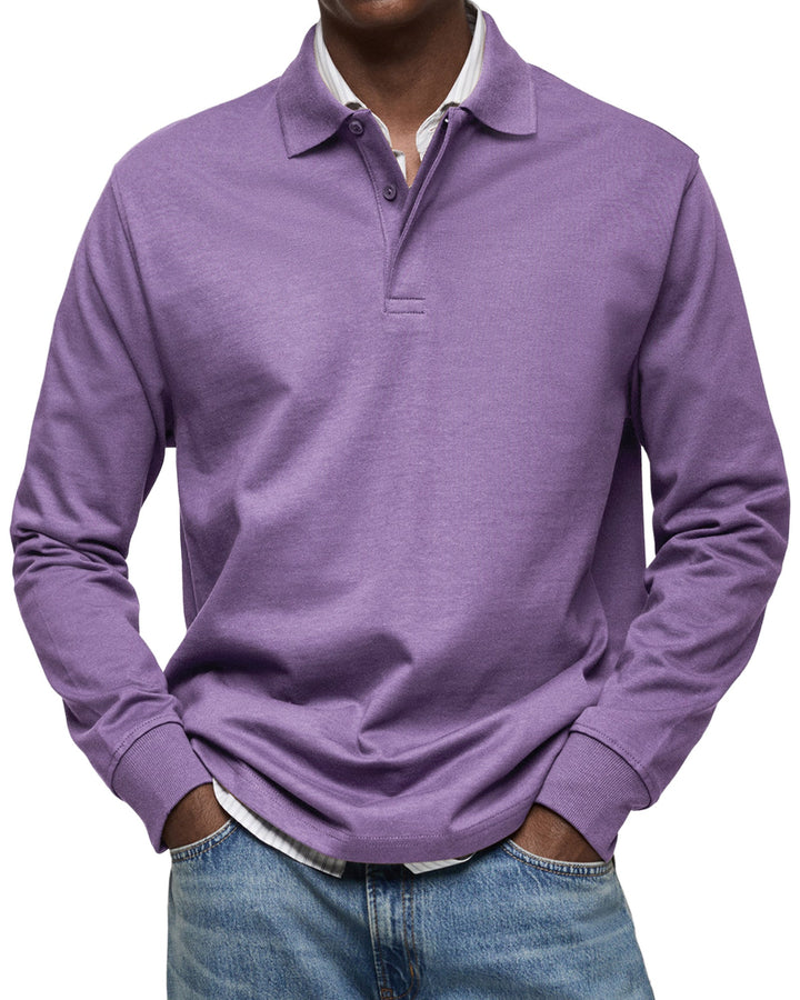 Bequemes Herren Langarm-Poloshirt mit idealer Passform, ein elegantes Oberteil für jeden Tag.