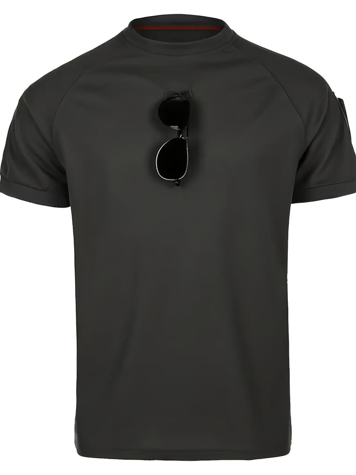 Herren Kurzarmshirt, taktisch, mit zwei Schultertaschen & Patchflächen. Perfekt als Funktions- oder Einsatzshirt.