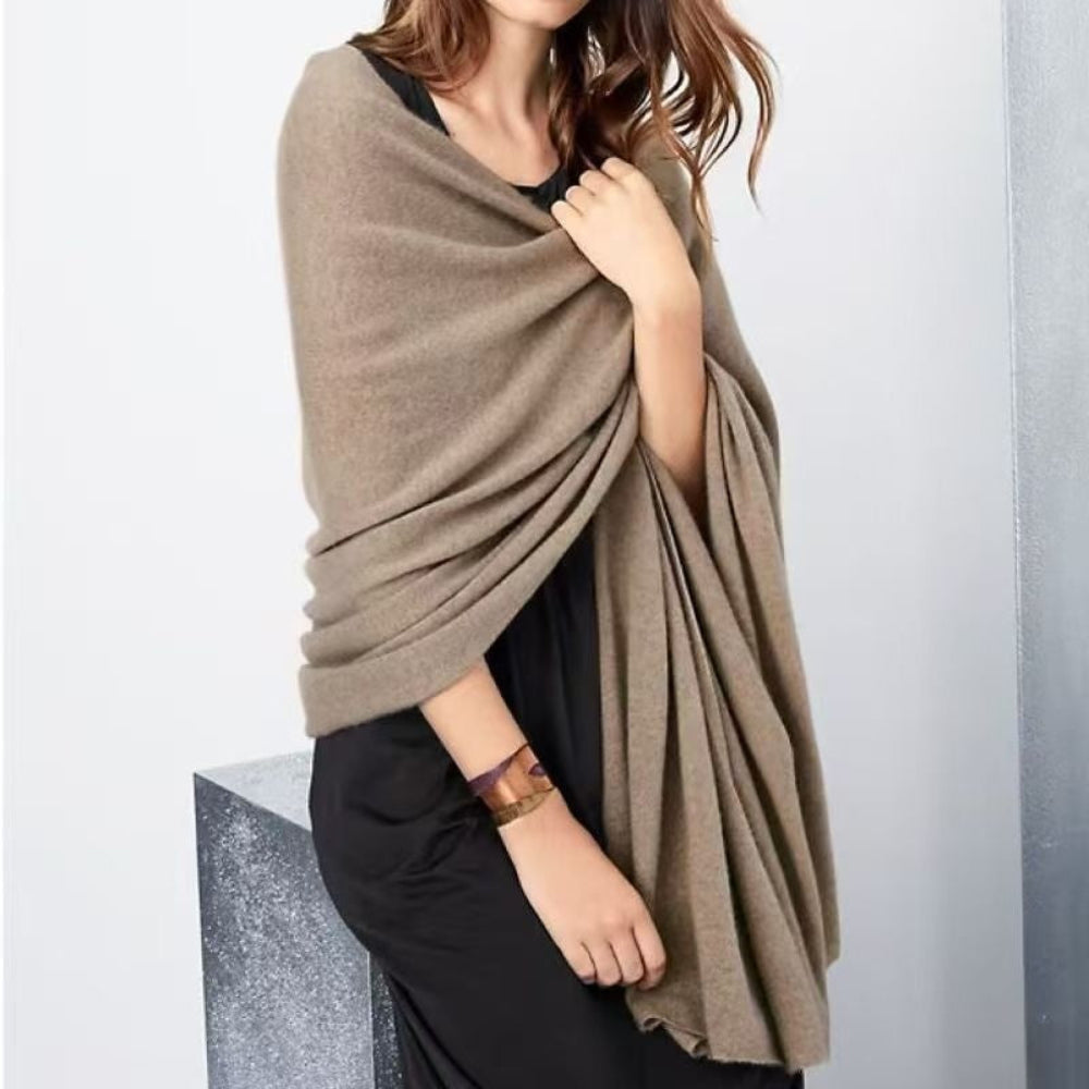 Kuscheliges Damen-Halstuch, vielseitig. Warm & weich als Schal, Überwurf oder Stola. Für Herbst & Winter.