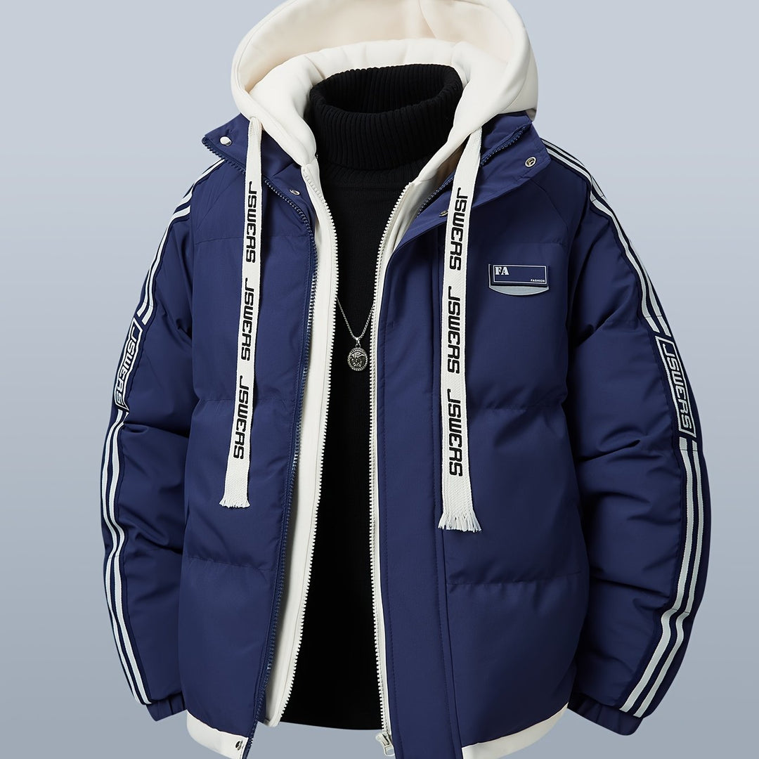 Stylische Herren Winterjacke in Steppoptik mit schützender Kapuze & attraktivem Kontraststreifen.