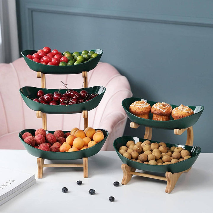 Elegante 2-Etagen-Obstschale aus Metall. Perfekte Küchen-Aufbewahrung für Obst & Deko-Akzente.
