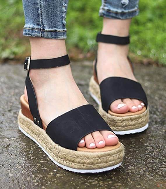 Fokus Lässigkeit: Lässige Frauen Plateau Sandalen, bequeme Sommerschuhe mit offener Zehenpartie für den Alltag.
