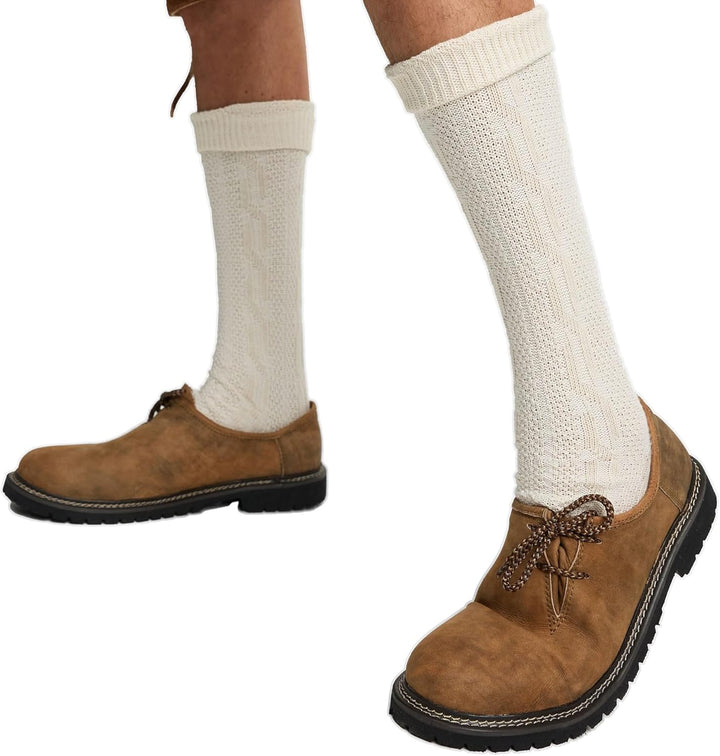 Traditionelle Haferlschuhe mit seitlicher Schnürung, perfekte Herrenschuhe für Feste.