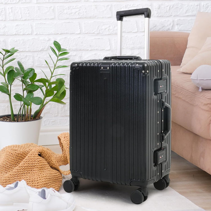 Langlebiger Handgepäckkoffer: Aluminiumrahmen, TSA-Sicherheit und geräuscharme Rollen für entspannte Urlaubsreisen.