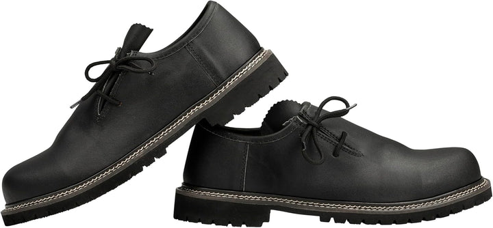 Männermode: Stilvolle Wildleder Haferlschuhe, bequeme Schnürschuhe für festliche Anlässe.