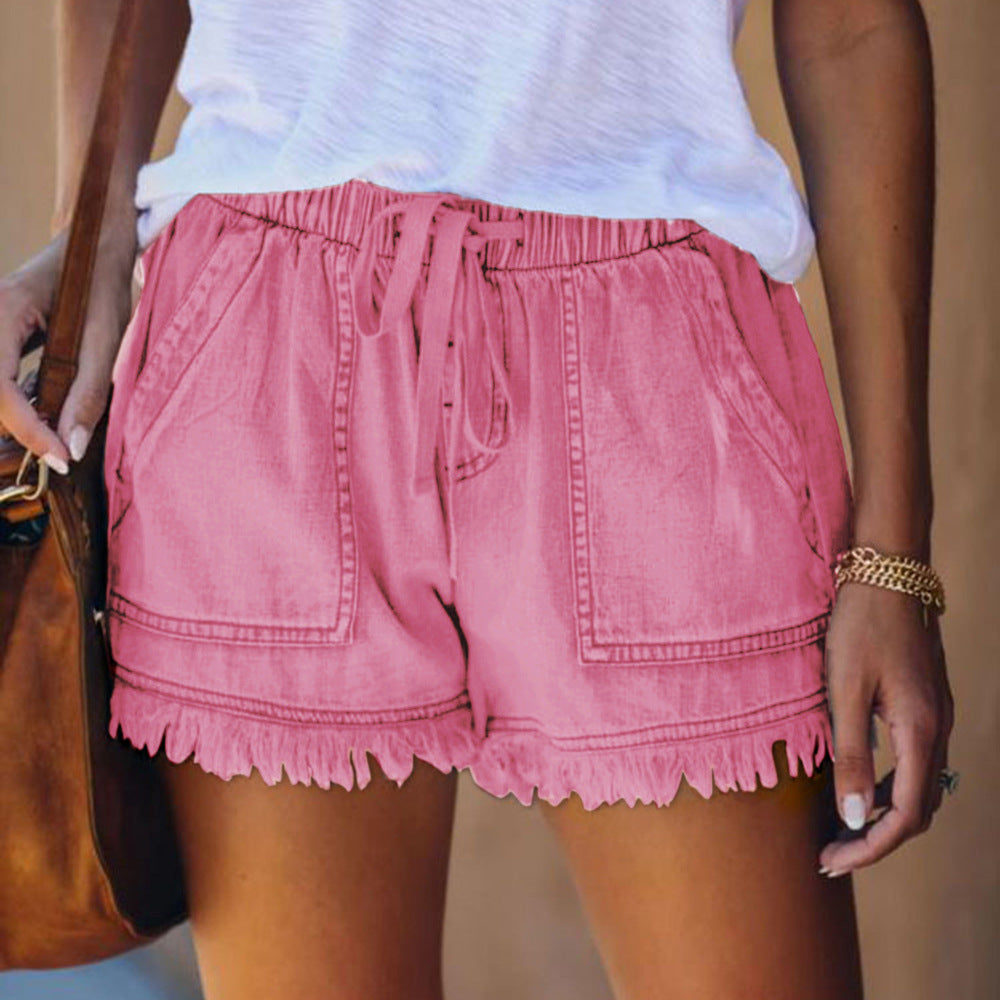 Vielseitige Damen Shorts von Lois Amsterdam, stylisch und bequem für den Sommerurlaub.