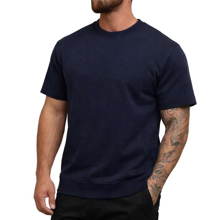 Tailliertes Herren T-Shirt in Grau, Rundhals, modisch & bequem, ideal für sportliche oder lässige Styles.